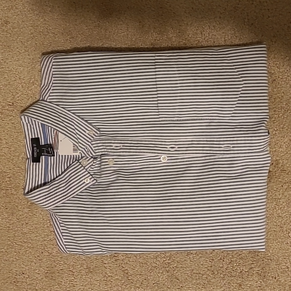 FOREVER 21 Shirt